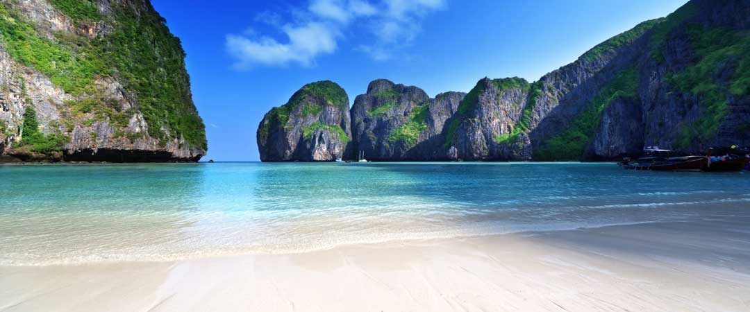 Koh Phi Phi Diving Day Trips from Phuket - Includes Shark Point & 3 dives!